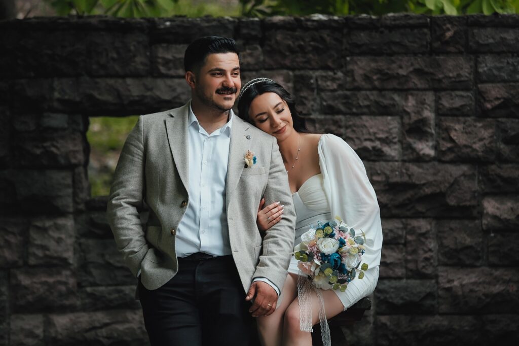 結婚詐欺とはどのような手口で行われるのか？